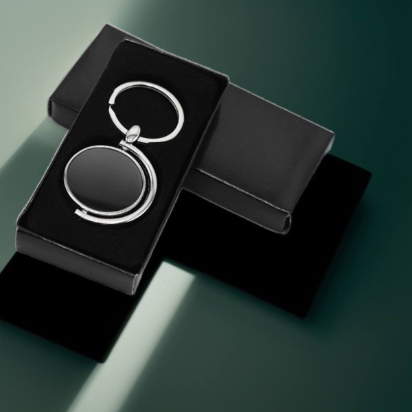 Брелок металлический Логроньо, эффективный инструмент продвижения в подарочной упаковке, серебристый цвет